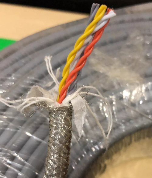 國(guó)標(biāo)電纜聯(lián)盟柔性機(jī)器人拖鏈電纜技術(shù)參數(shù)